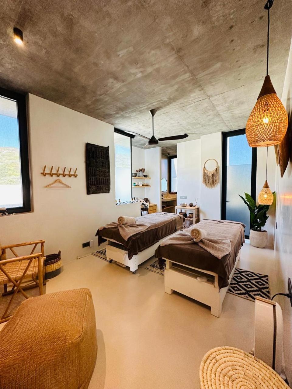 Pure Sea Boutique Lodge Goudiniweg Bagian luar foto